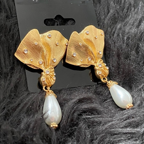 Kirks Folly Gold Tone Shell Pearl Drop Earrings NWOT - Picture 6 of 8